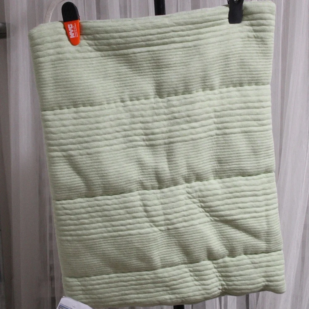 Williams Sonoma.  Baby Jersey Linear Cloud Comforter Stand Sham.  Set of 2